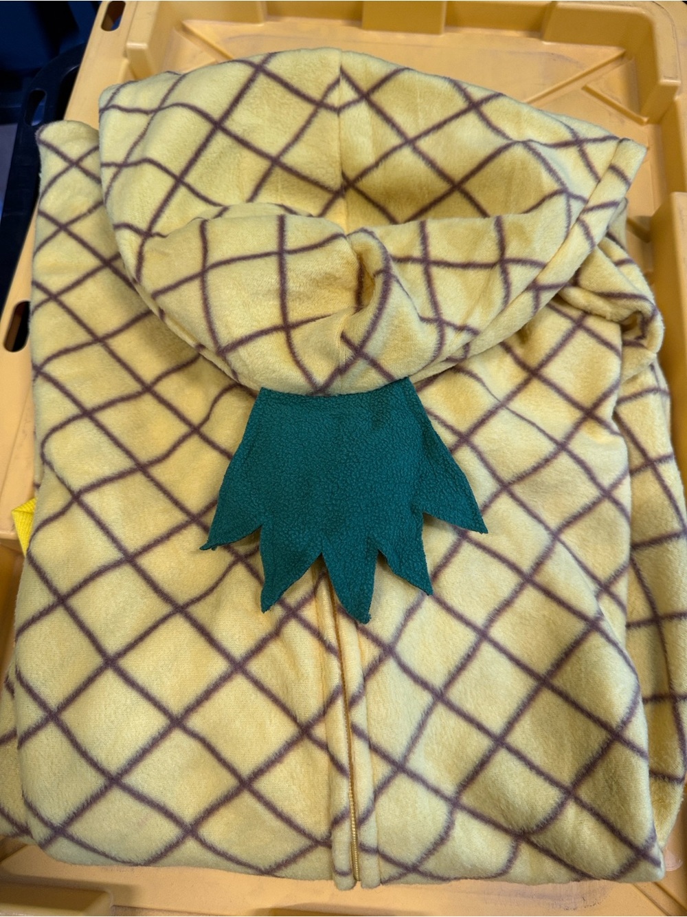 Adult costume Pineapple-Themed Fleece Hooded Jacket - Yellow